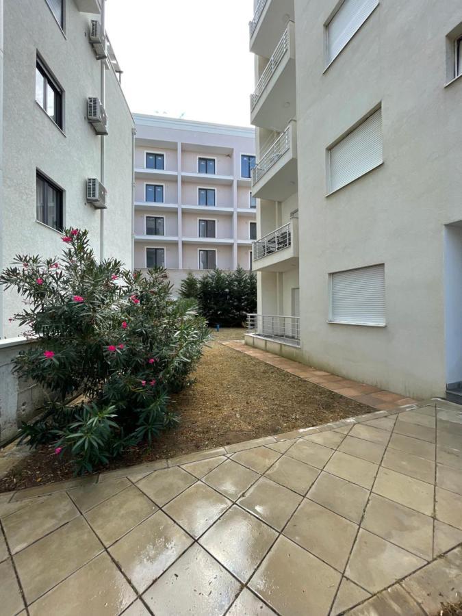 Long Beach Apartment Ulcinj Buitenkant foto