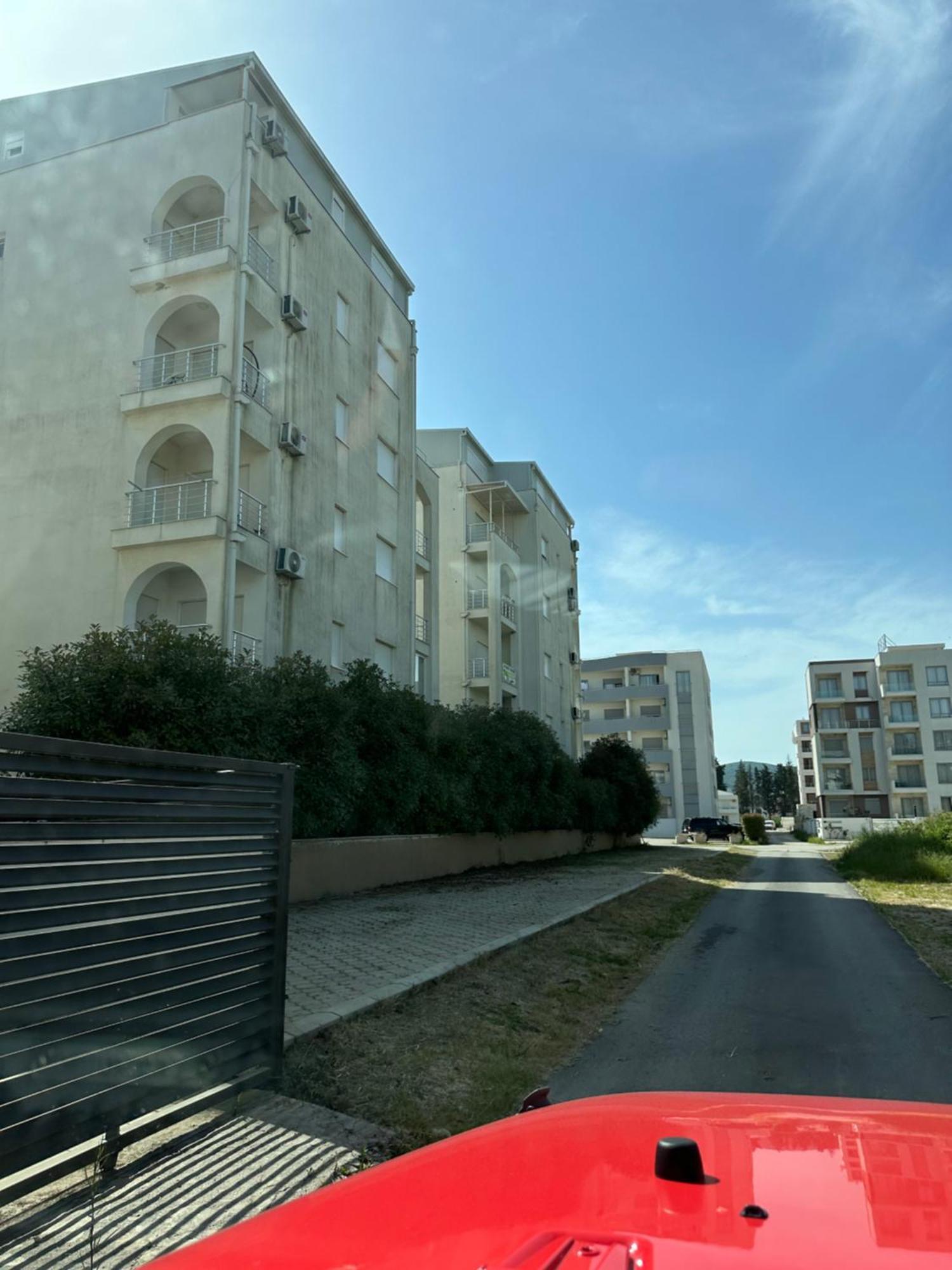 Long Beach Apartment Ulcinj Buitenkant foto